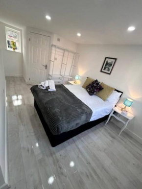 Lichfield Cathedral Walk 3 Bedroom Coachhouse